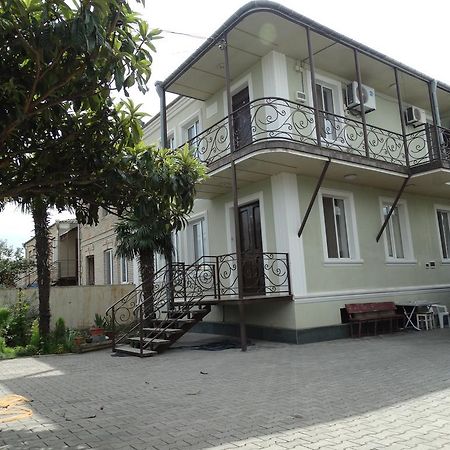 Hotel Sano Koutaïssi Extérieur photo