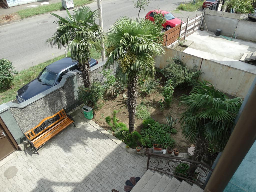 Hotel Sano Koutaïssi Extérieur photo