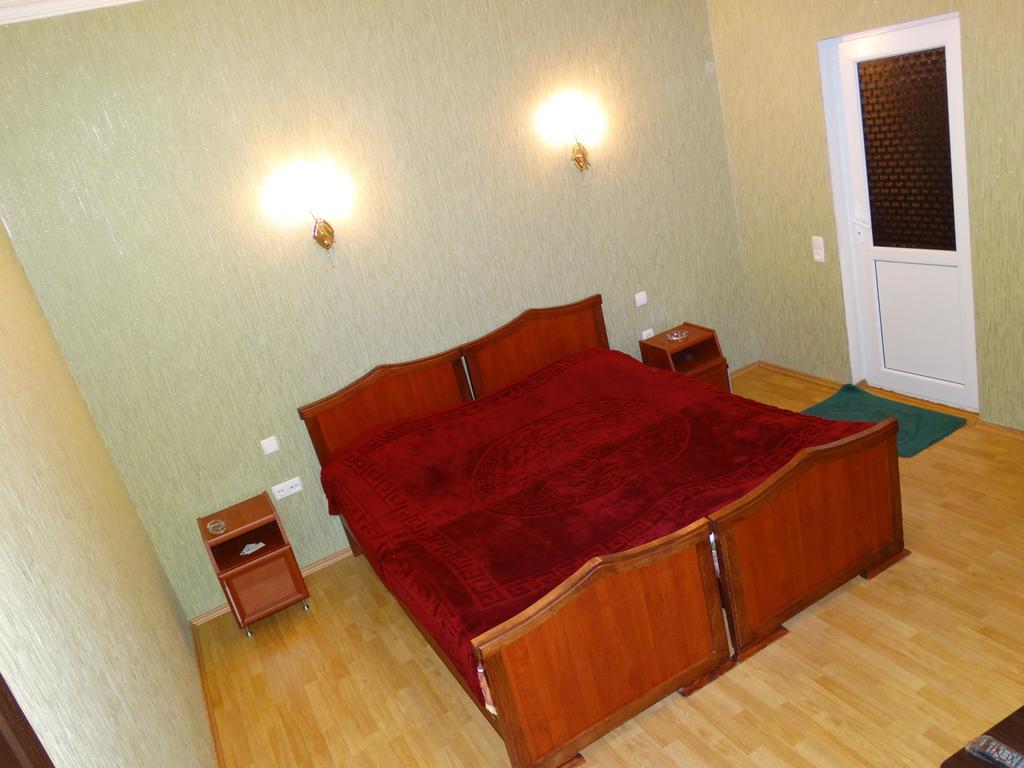 Hotel Sano Koutaïssi Chambre photo